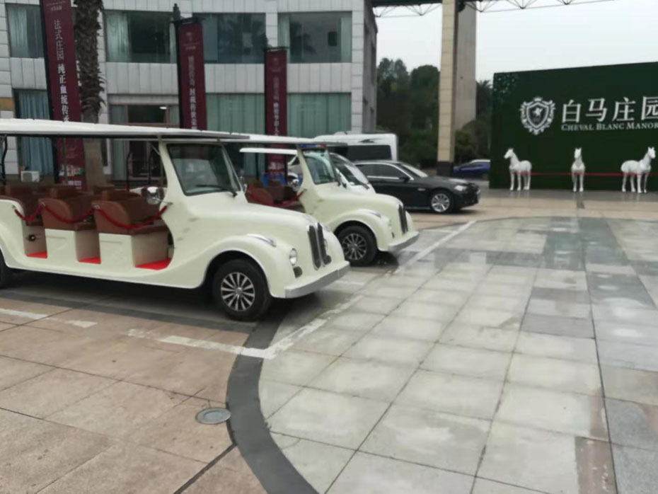 植物园 交车现场